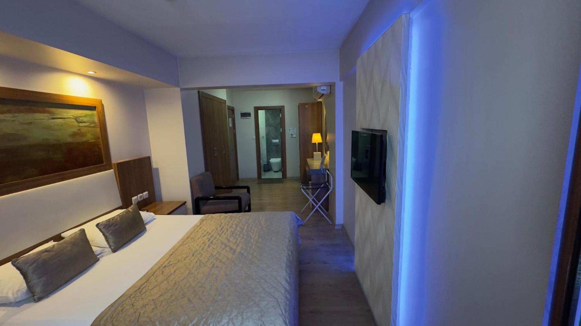 Hotel Baylan Izmir Bagian luar foto