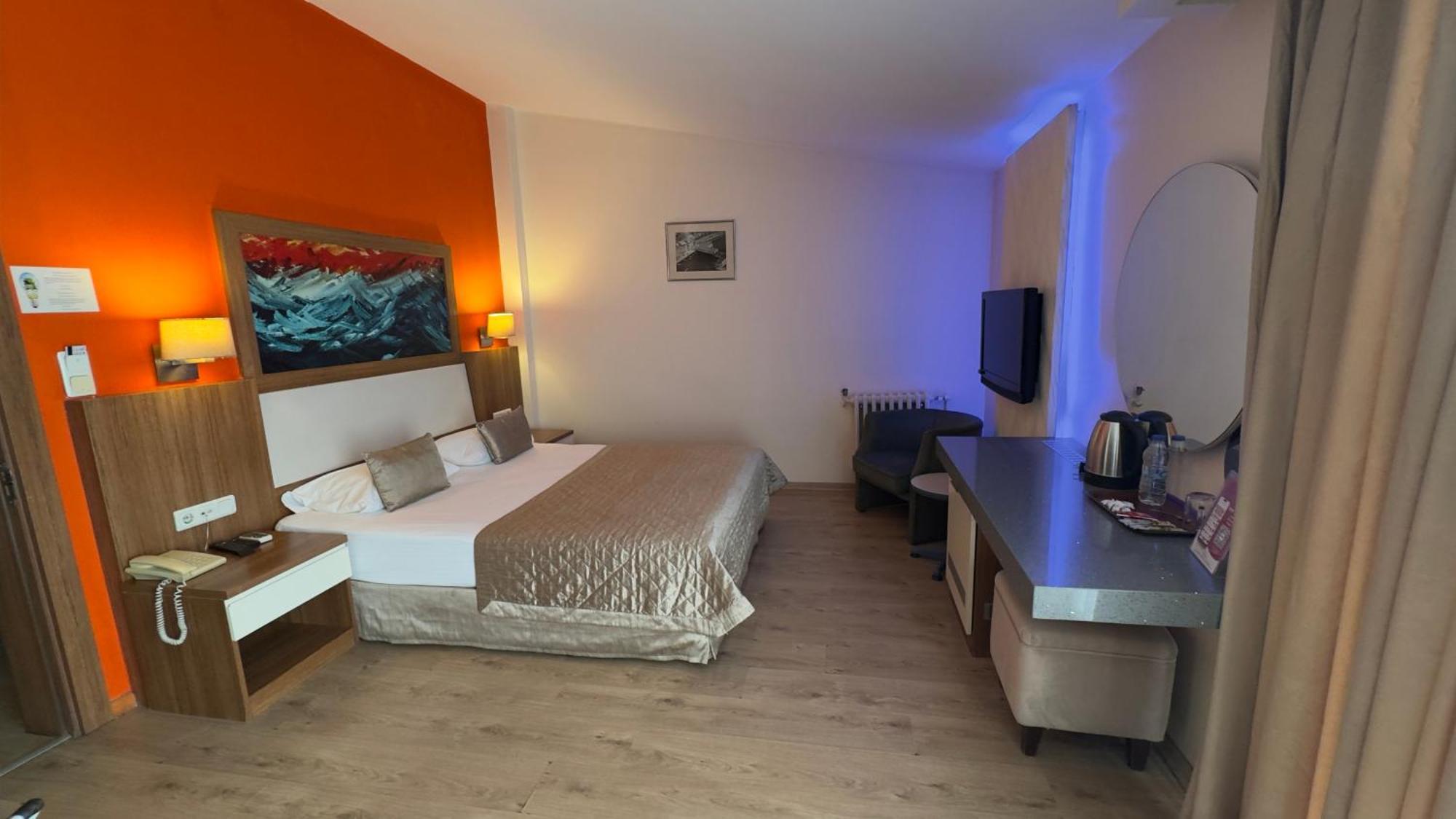 Hotel Baylan Izmir Bagian luar foto